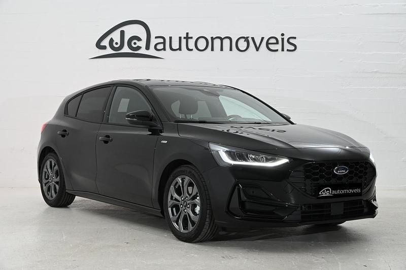 Preto Novo 2025 Ford Focus ST-Line | € 27.200 - Imagem 1/4