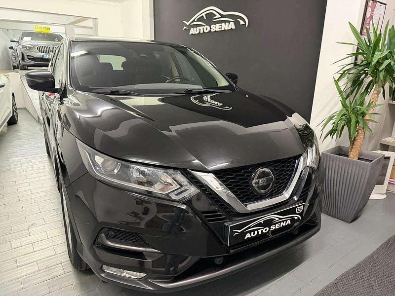 Usado Nissan Qashqai Acenta 115 HP (84 kW) 2018 Preto SUV