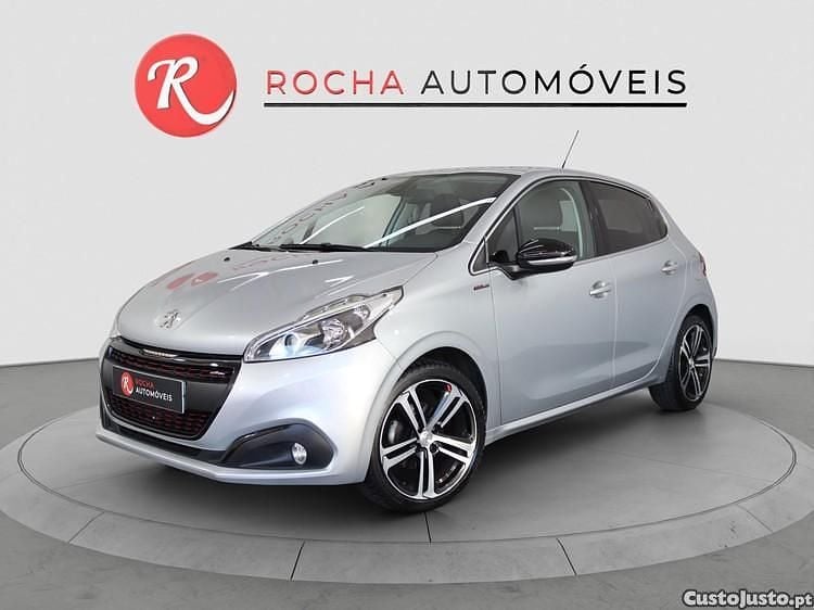 Branco Usado 2017 Peugeot 208 GT-line Citadino | € 9.990 (Bom preço) - Imagem 1/1