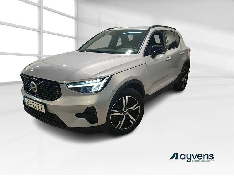 Cinza Usado 2023 Volvo XC40 Plus SUV | € 33.900 (Bom preço) - Imagem 1/4