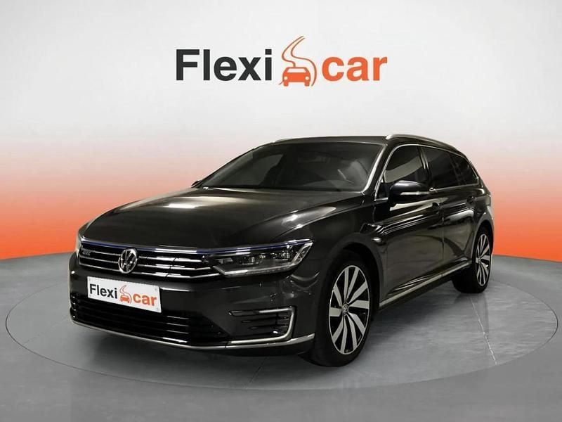 Usado VW Passat 218 HP (160 kW) 2018 Cinzento