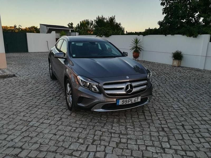 Usado 2015 Mercedes 180 Urban Sedan | € 19.500 (Preço justo) - Imagem 1/4