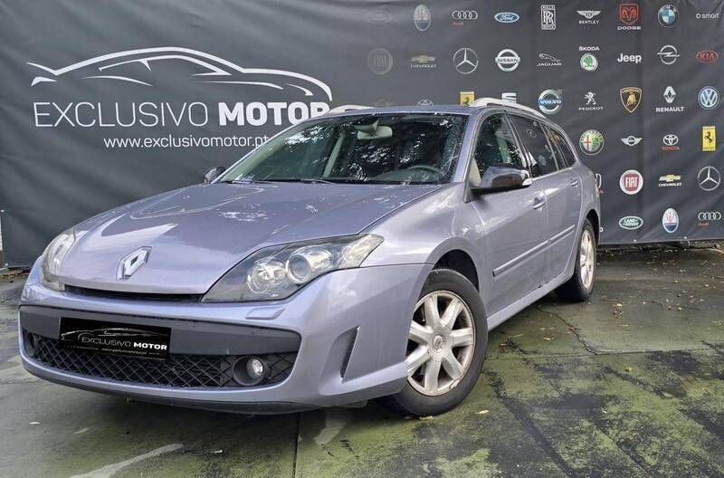 Cinzento Usado 2009 Renault Laguna III Dynamique Carrinha | € 10.900 - Imagem 1/4