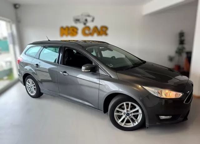 Cinzento Usado 2015 Ford Focus Carrinha | € 10.850 (Preço elevado) - Imagem 1/4