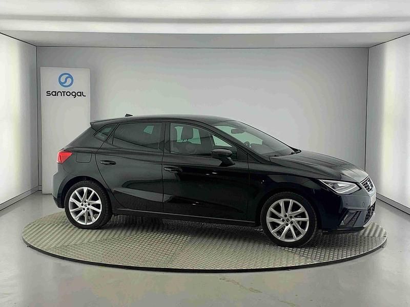 Preto Usado 2024 Seat Ibiza FR | € 18.700 (Caro) - Imagem 1/4