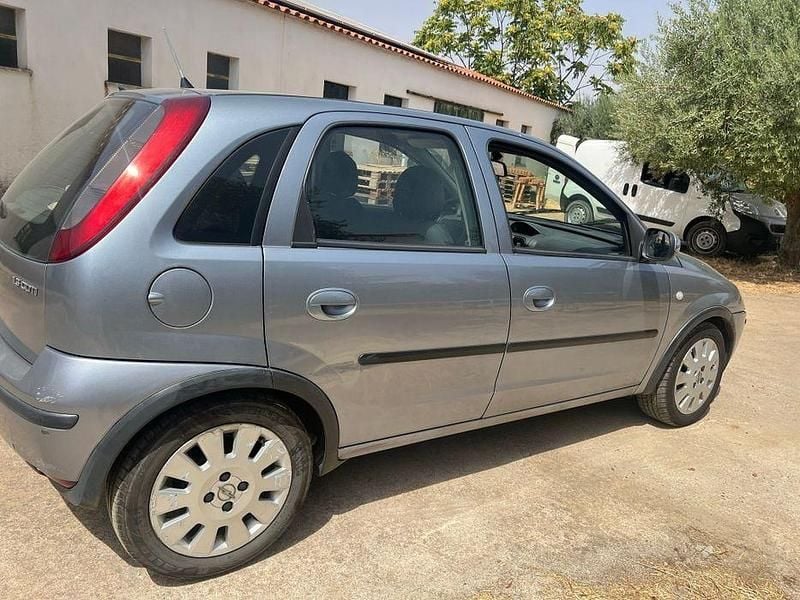 Usado Opel Corsa 2005 Citadino