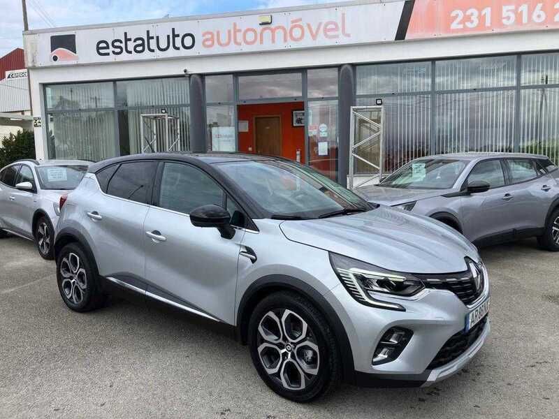Cinzento Usado 2022 Renault Captur SUV | € 19.750 (Preço elevado) - Imagem 1/4