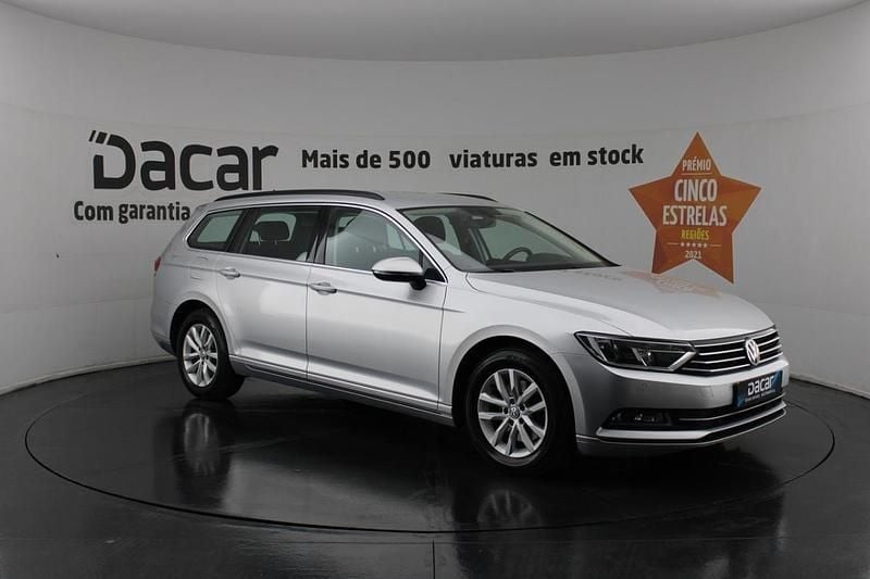 Cinzento Usado 2017 VW Passat Carrinha | € 16.399 (Preço justo) - Imagem 1/4