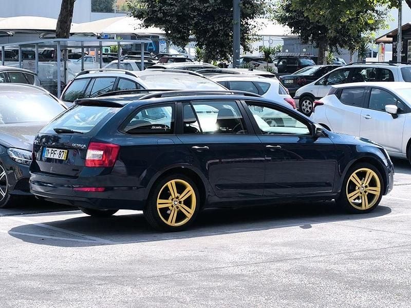 Usado 2014 Skoda Octavia Sedan | € 4.950 (Preço justo) - Imagem 1/4