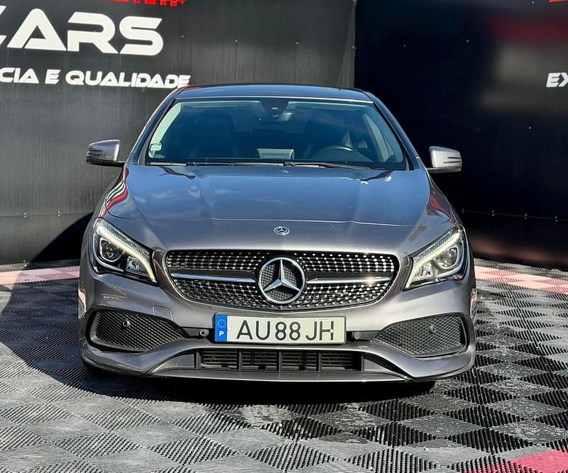 Usado Mercedes CLA180 AMG line 109 HP (80 kW) 2017 Cinza Sedan