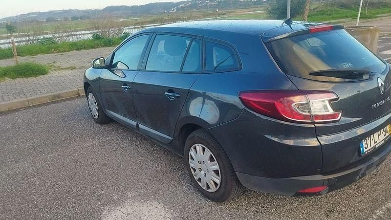 Usado Renault Mégane III 90 HP (66 kW) 2011 Sedan