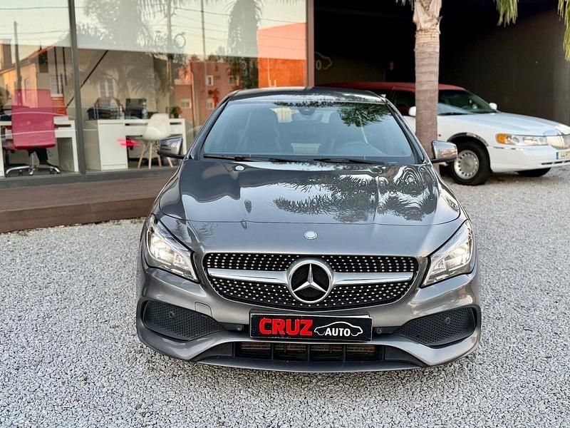 Usado Mercedes CLA180 Shooting Brake AMG line 109 HP (80 kW) 2017 Cinza Carrinha