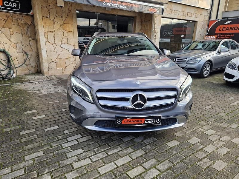 Usado Mercedes GLA180 Urban 109 HP (80 kW) 2016 Cinza SUV