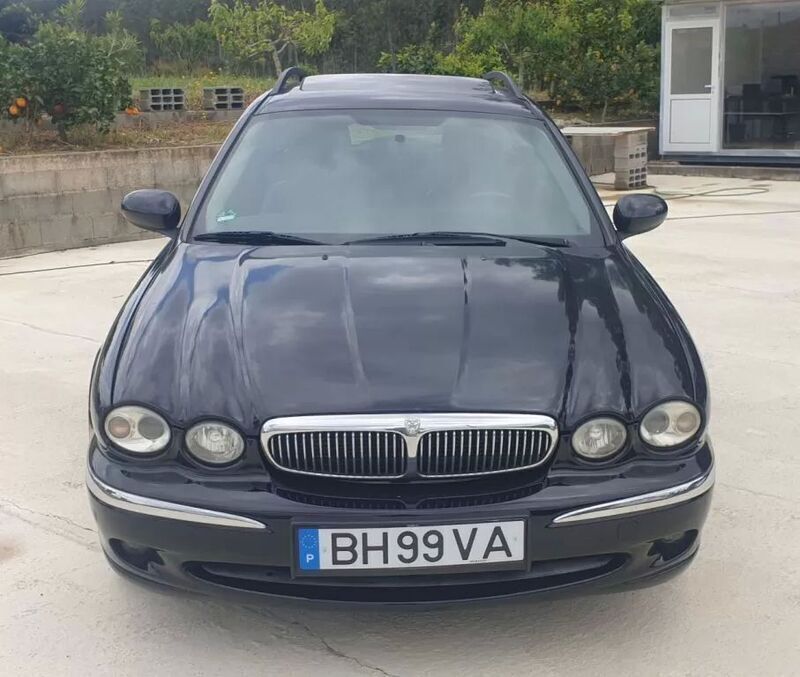 Usado Jaguar X-type Executive 130 HP (95 kW) 2005 Preto (metalizado) Carrinha