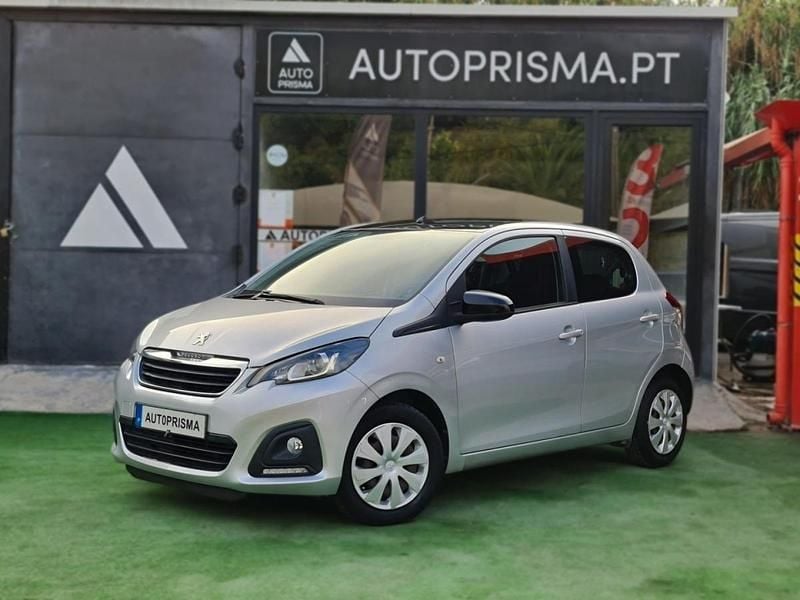 Cinza Usado 2014 Peugeot 108 Style Citadino | € 8.990 (Preço justo) - Imagem 1/4
