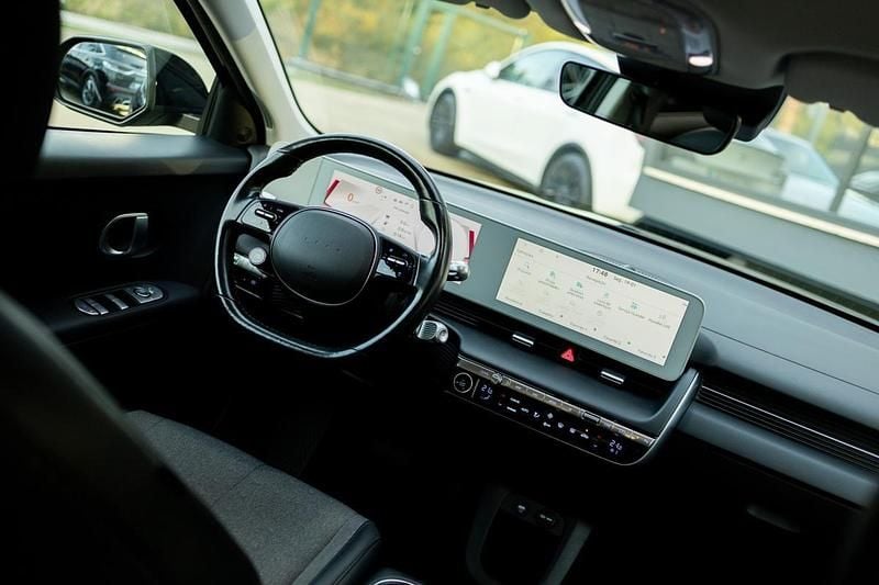 Usado Hyundai Ioniq 5 125 kW (170 HP) 2022 Preto SUV