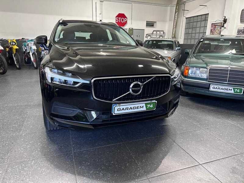 Preto Usado 2020 Volvo XC60 Momentum SUV | € 26.650 (Super Preço) - Imagem 1/4