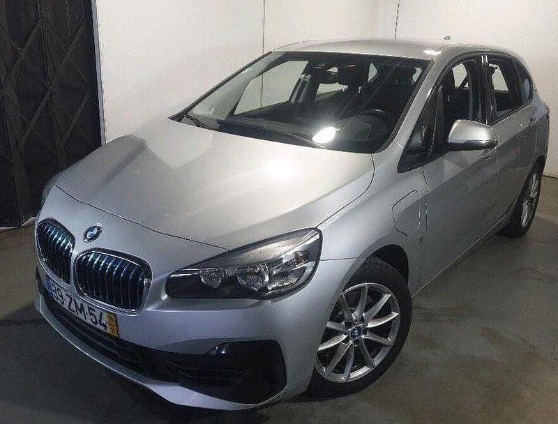 Cinza Usado 2019 BMW 225 Active Tourer iPerformance Monovolume | € 17.799 - Imagem 1/3