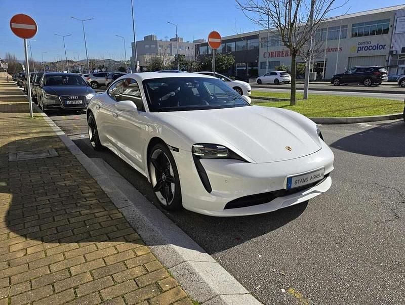 Usado Porsche Taycan 389 kW (530 HP) 2020 Branco Sedan