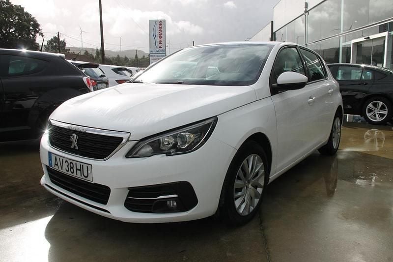 Usado Peugeot 308 130 HP (95 kW) 2018 Branco