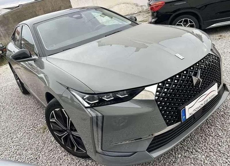 Usado DS Automobiles DS4 Rivoli 130 HP (95 kW) 2022 Cinza Citadino