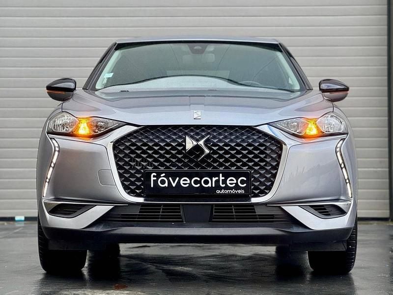 Usado DS Automobiles DS3 Crossback So Chic 102 HP (75 kW) 2020 Cinzento SUV