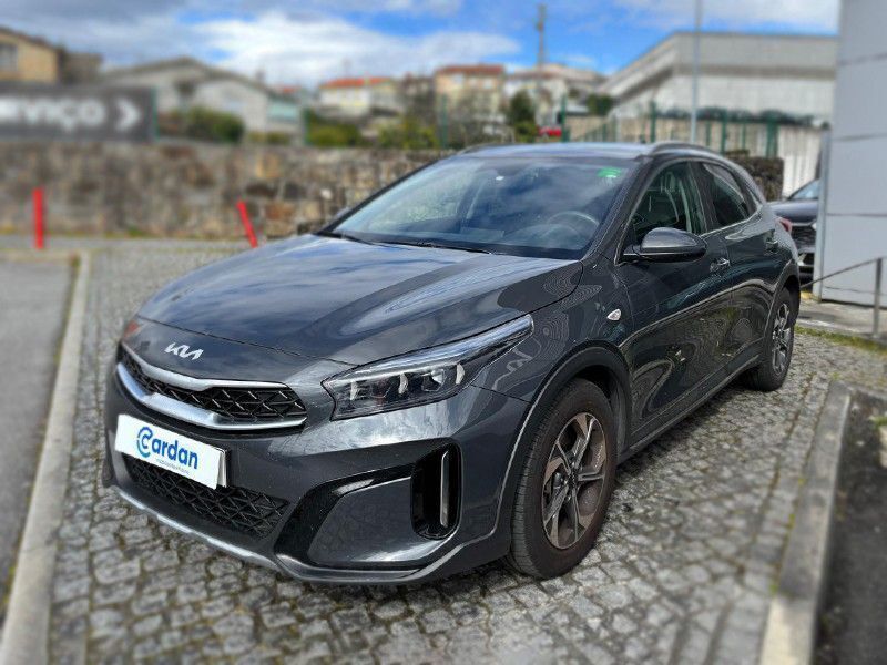 Cinza Usado 2024 Kia XCeed SUV | € 22.250 (Preço elevado) - Imagem 1/4