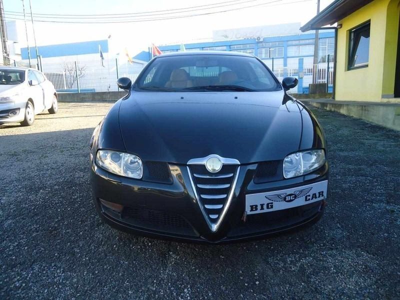 Preto Usado 2005 Alfa Romeo GT Coupé | € 7.950 - Imagem 1/4