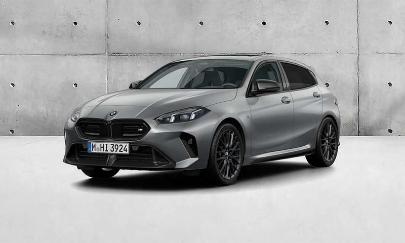 Bmw individual cinza frozen pure Novo 2025 BMW M135 Comfort Edition Citadino | € 77.729 - Imagem 1/4