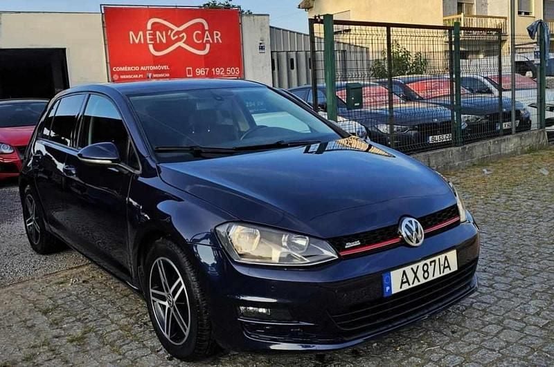 Usado VW Golf VII 110 HP (80 kW) 2015 Azul Citadino
