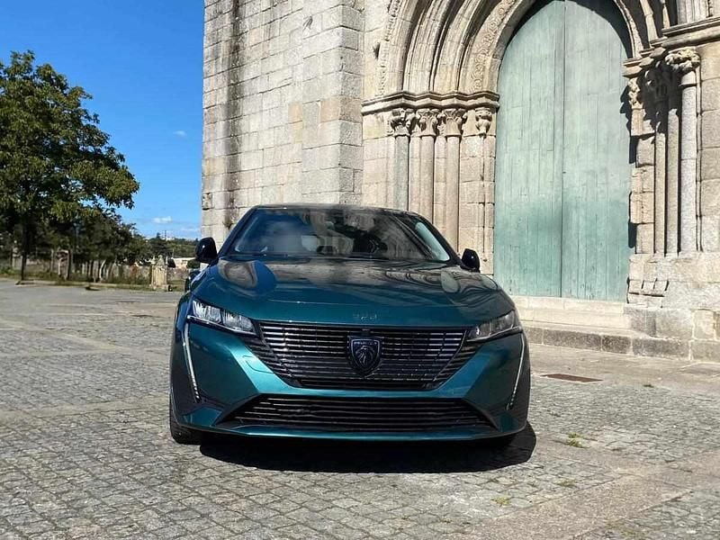 Usado Peugeot 308 SW 180 HP (132 kW) 2023 Verde Carrinha