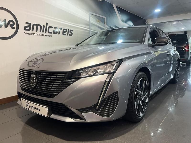 Usado Peugeot 308 Allure 130 HP (95 kW) 2024 Cinzento