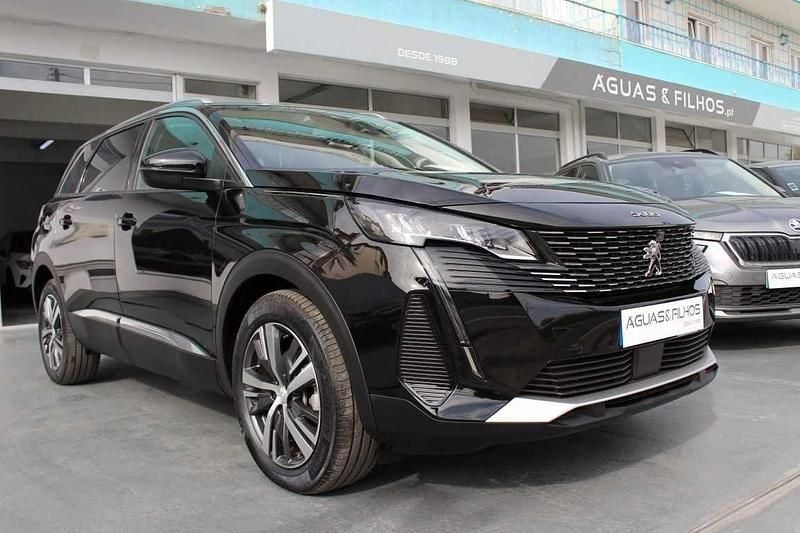 Preto Usado 2024 Peugeot 5008 | € 28.990 (Preço justo) - Imagem 1/4