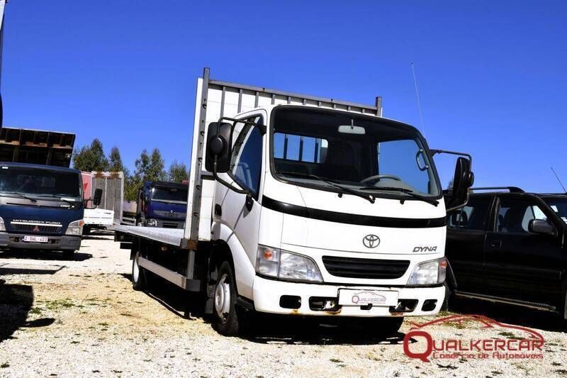 Branco Usado 2002 Toyota Dyna Pickup | € 12.500 - Imagem 1/4