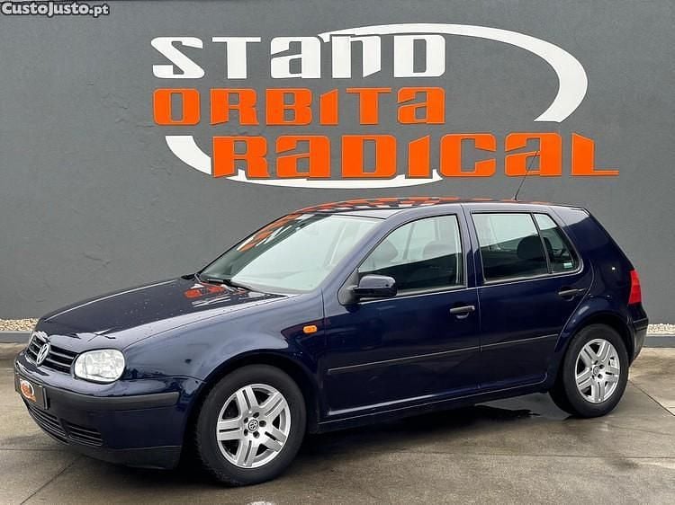Usado VW Golf III 105 HP (77 kW) 1998 Azul Citadino