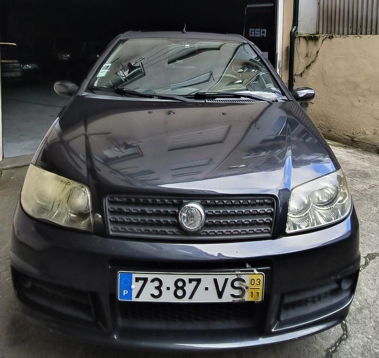 Usado 2003 Fiat Punto Sport | € 1.770 (Bom preço) - Imagem 1/4