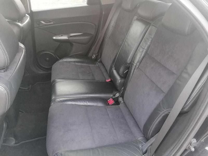 Usado Honda Civic 140 HP (102 kW) 2007 Preto Citadino