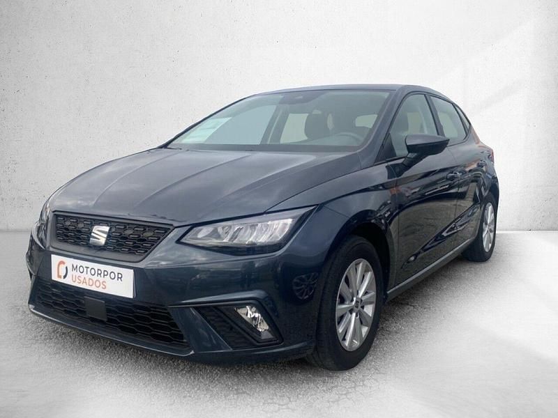 Usado Seat Ibiza Style 95 HP (69 kW) 2024 Cinza Citadino