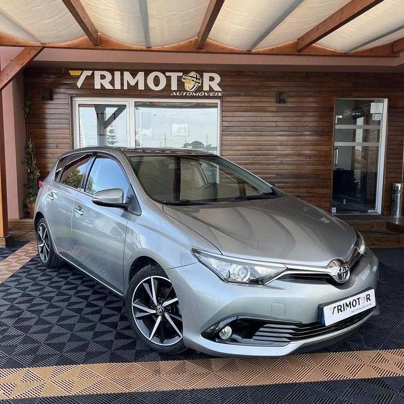 Cinzento Usado 2017 Toyota Auris | € 14.990 (Bom preço) - Imagem 1/4