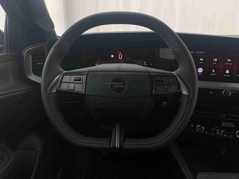 Cinzento Usado 2025 Opel Mokka SUV | € 25.490 (Caro) - Imagem 1/4