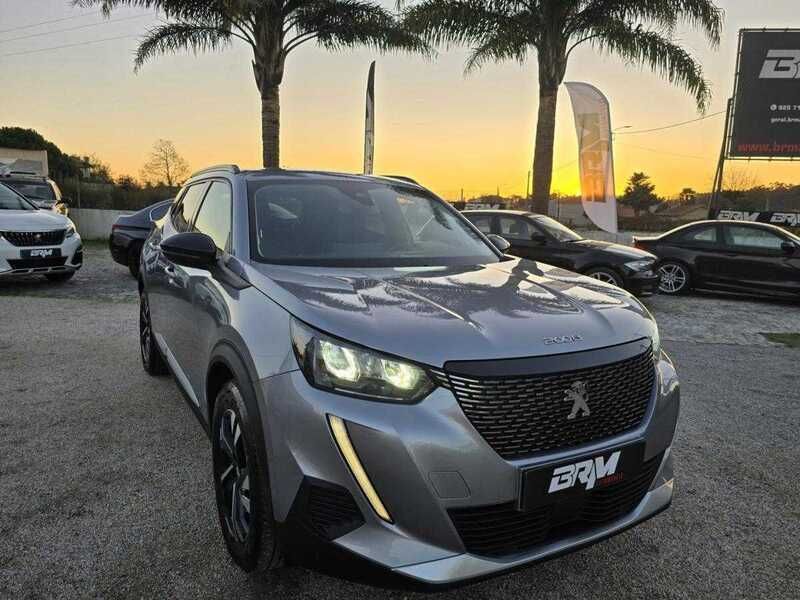 Cinzento Usado 2022 Peugeot 2008 Allure SUV | € 22.900 (Preço elevado) - Imagem 1/4