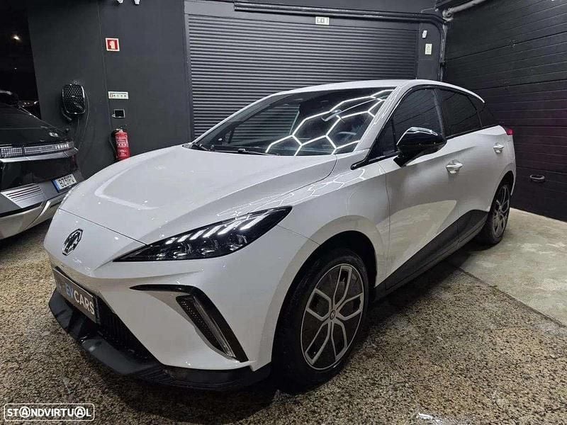 Branco Usado 2023 MG MG4 EV Citadino | € 21.700 (Bom preço) - Imagem 1/4