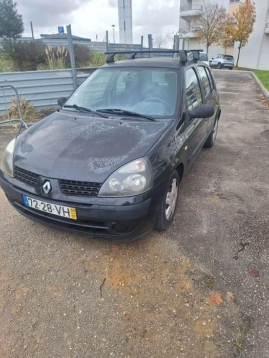 Usado 2003 Renault Clio II Sedan | € 1.200 (Super Preço) - Imagem 1/4