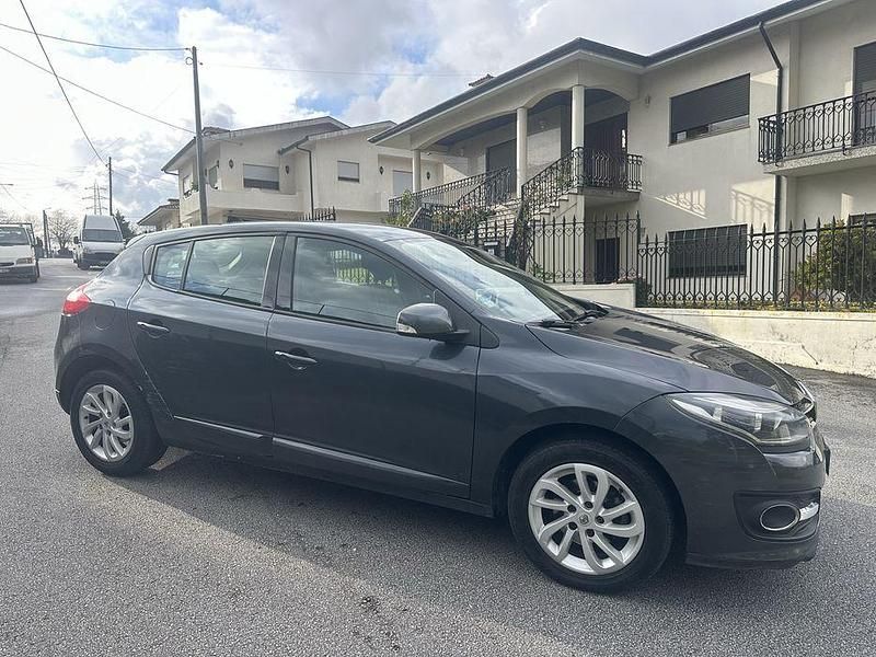 Usado Renault Mégane III 110 HP (80 kW) 2014 Sedan