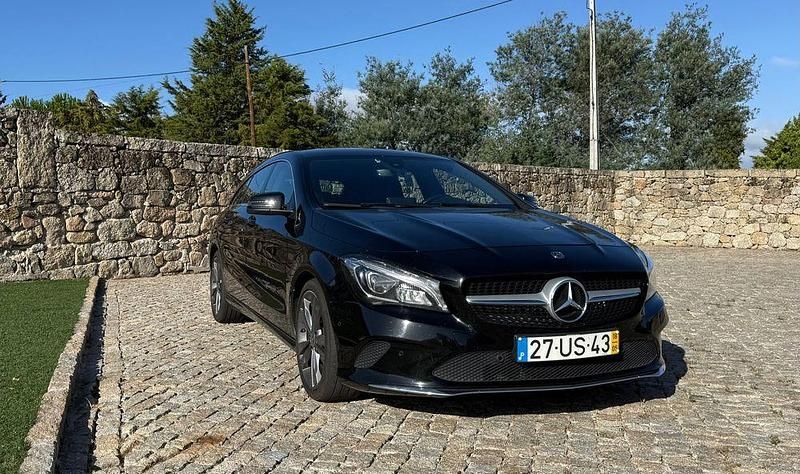 Usado 2018 Mercedes CLA180 Sedan | € 15.900 (Super Preço) - Imagem 1/4