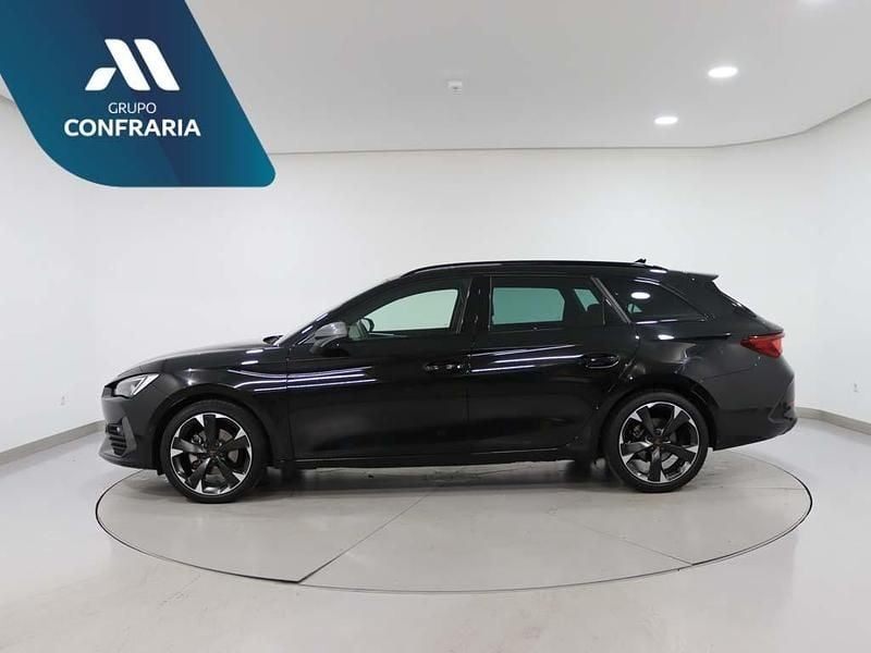 Usado Cupra Leon 150 HP (110 kW) 2024 Preto