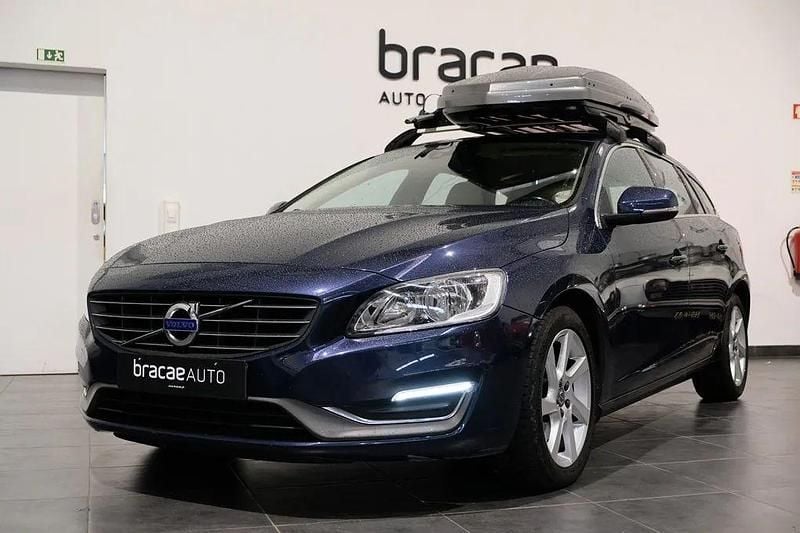 Usado Volvo V60 Summum 115 HP (84 kW) 2015 Azul Carrinha