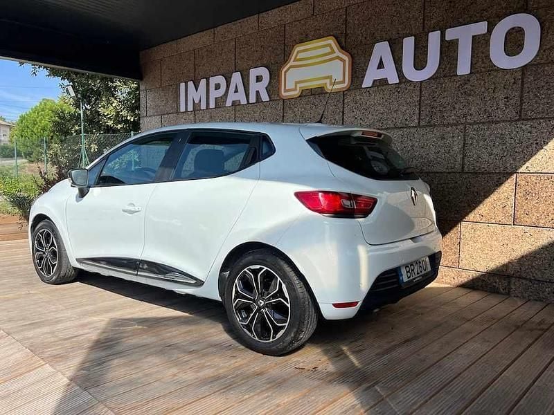 Usado Renault Clio IV 75 HP (55 kW) 2017 Branco Citadino
