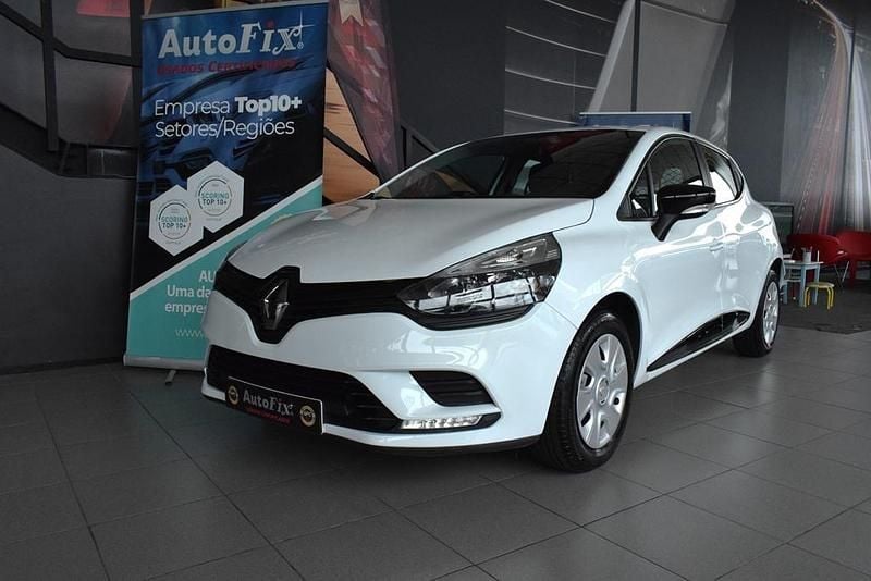 Branco Usado 2019 Renault Clio IV Zen | € 12.800 (Preço justo) - Imagem 1/4