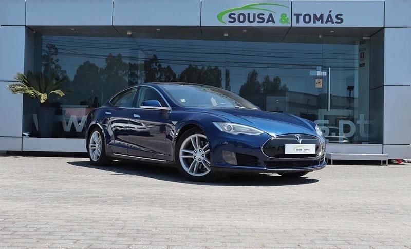 Azul Usado 2016 Tesla Model S Sedan | € 18.900 (Preço justo) - Imagem 1/3